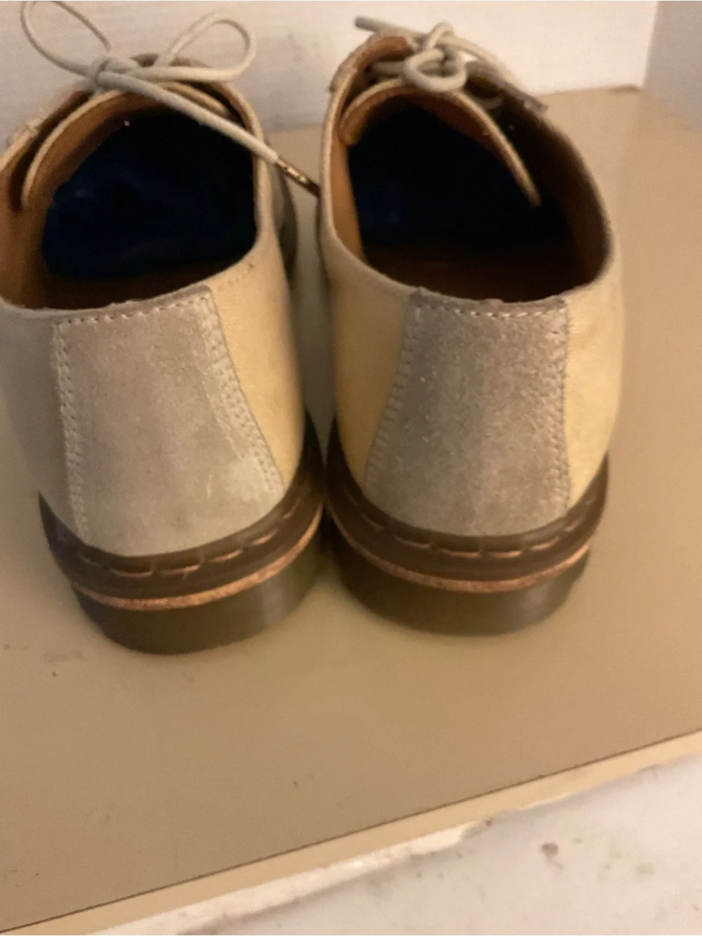 Dr. Martens men’s tan canvas suede Oxford shoes US 13